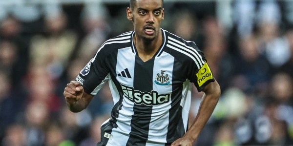 fb体育平台-要出手了？太阳报：利物浦批准1.3亿报价伊萨克 还想3500万签格伊