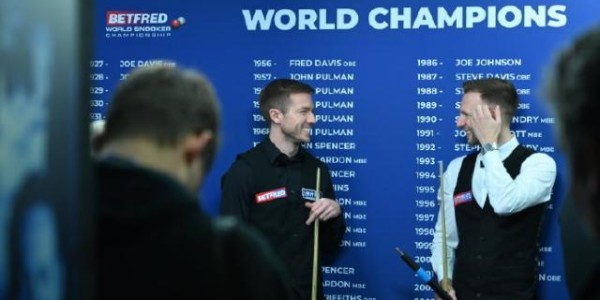 fb体育APP-特鲁姆普力克麦克吉尔晋级 罗伯逊轰147仍遭淘汰