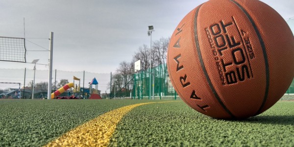 胡金秋伤病检查结果：万幸没有内出血 外伤几天就可以恢复